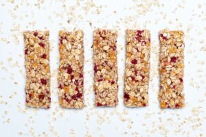 How to Choose the Best Protein Bar (Without Getting Fooled by the Label)